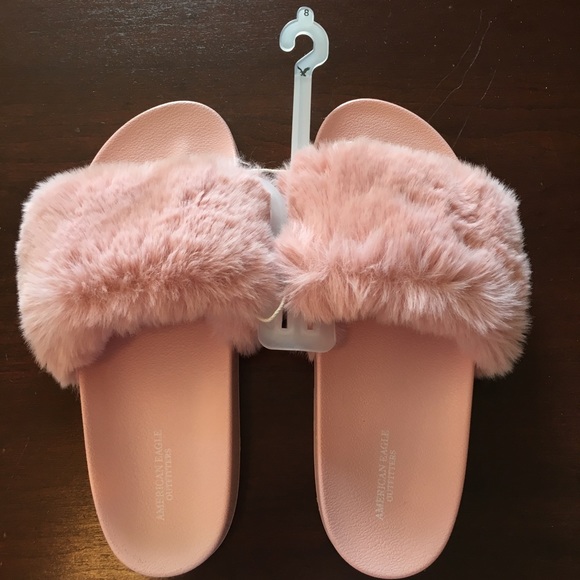 American Eagle Outfitters Shoes - NWT American Eagle Pink Faux Fur Slides